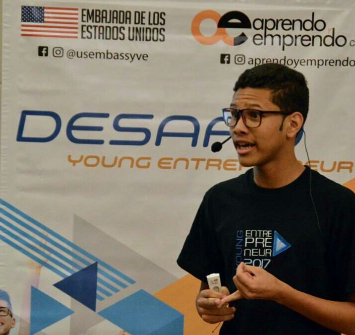 Esleiker González, Festival de obras breves, ganador del Young Entrepreneur 2017